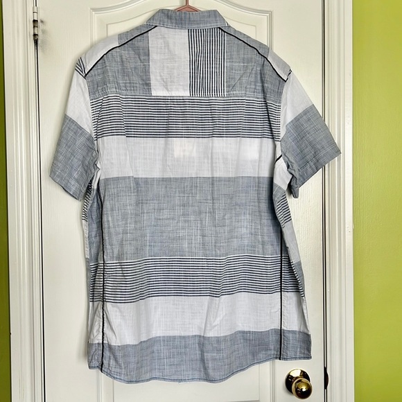 ProJek Button Down Shirt (2X) - Picture 3 of 9